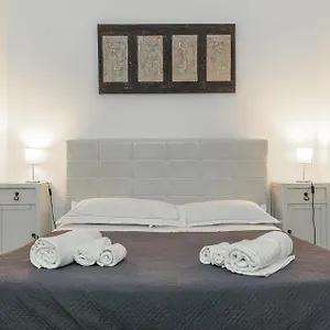 Zefnea House Italia